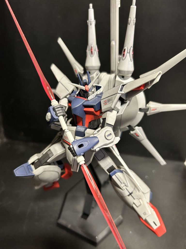 あれ？めっちゃイケメンちゃう？ビームサーベルの柄はどっかいったので他のから代用。