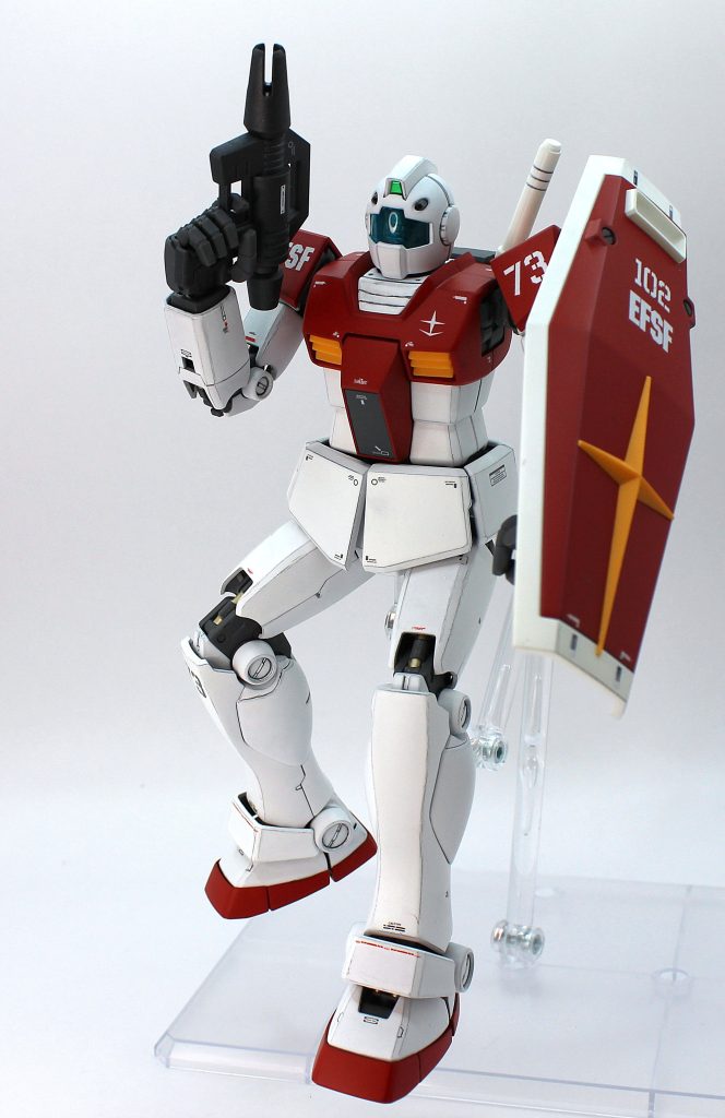 そろそろこのキットをベースにライトアーマーを出して欲しいところです。LAはスナカスやキャノンと同じレベルの知名度だと思っているのですが、HGでもMGでも旧キットでも、なぜLAだけ立体化されないのかいつも不思議に思います。ABS多めな所さえ目を瞑れば、完成度としてはまだまだ現役感のあるキットですので、Z版スナカスとかでお茶を濁さず、新規バリエキット出して欲しいですね。最後までご覧いただきありがとうございました。