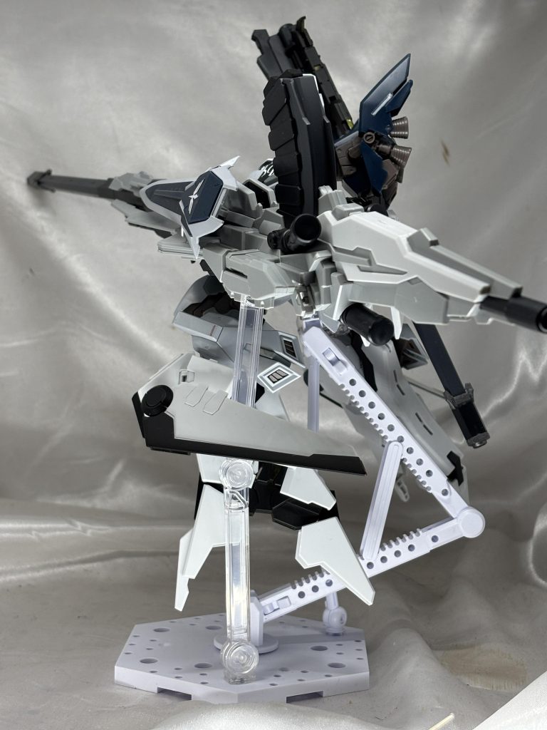 もはや掲載する必要があるのか疑問のある背面。