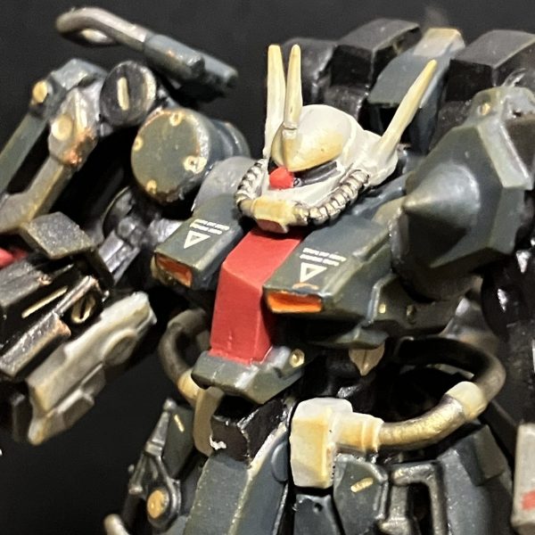 アーティファクトザクⅢです。