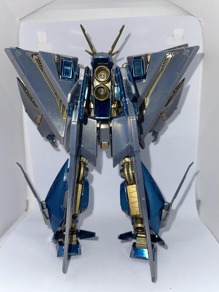 後ろ姿です。合わせ目消し…微妙ですね^^;