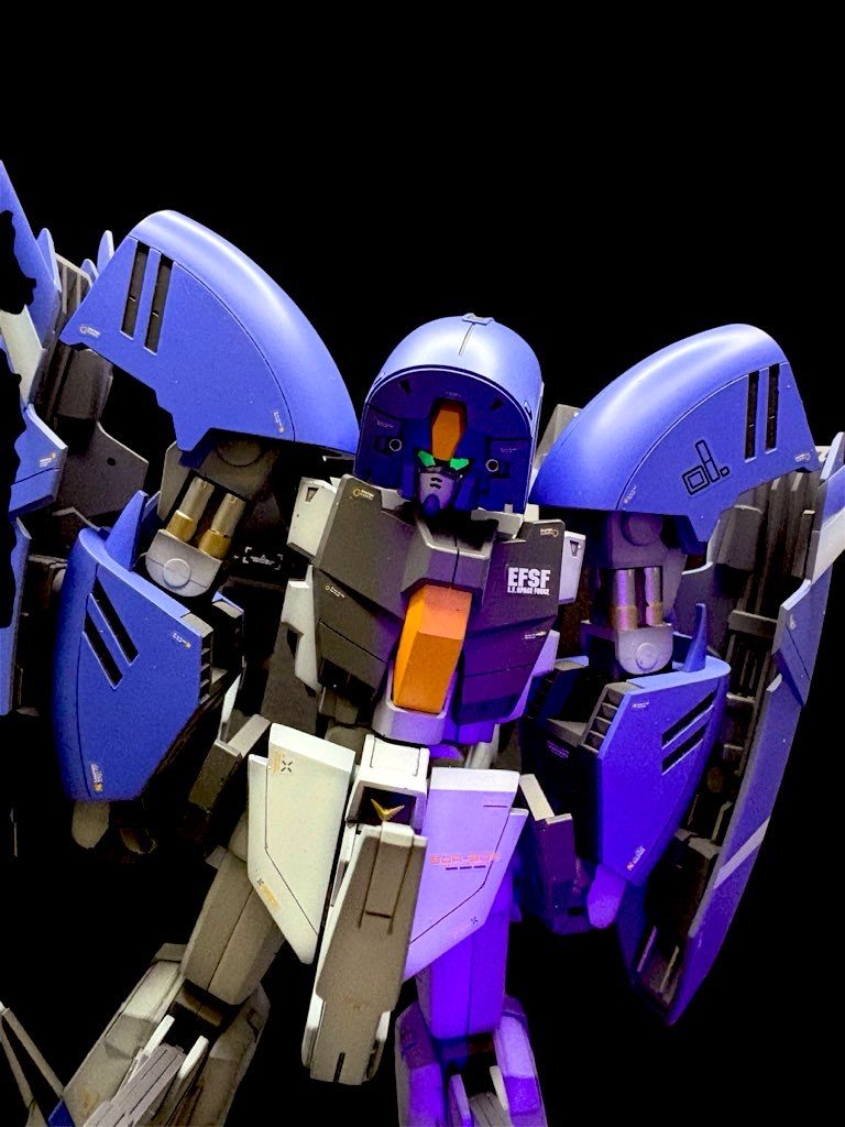 見慣れてくるとカッコよく見えてきた