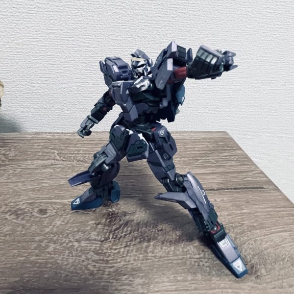 考え中ガンダム