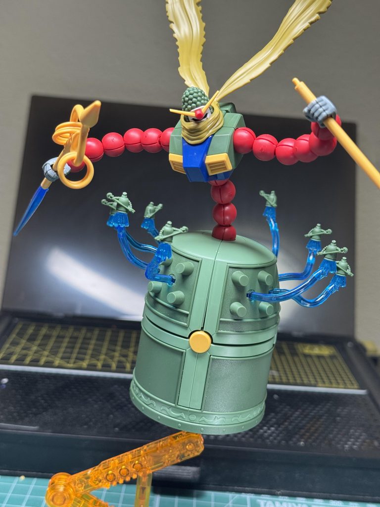 曼荼羅円陣ッ！極楽往生ォッ！！ガンプラオリジナルのミニマンダラは単独で曼荼羅円陣をやる時用と解釈しております。(異論は認めます)