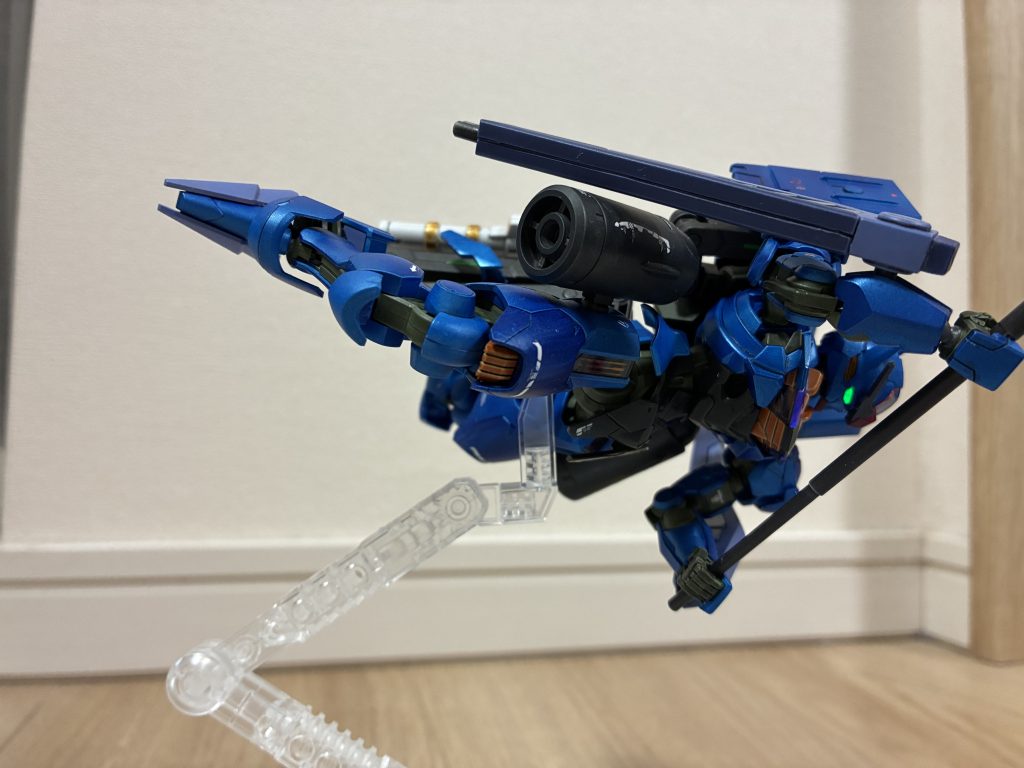 水中で襲い掛かる！