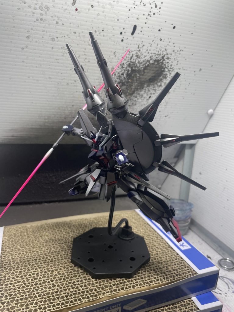 ビームサーベル構え2この開き手がいい表情出せるので通常の開き手にプラスして欲しいですね。