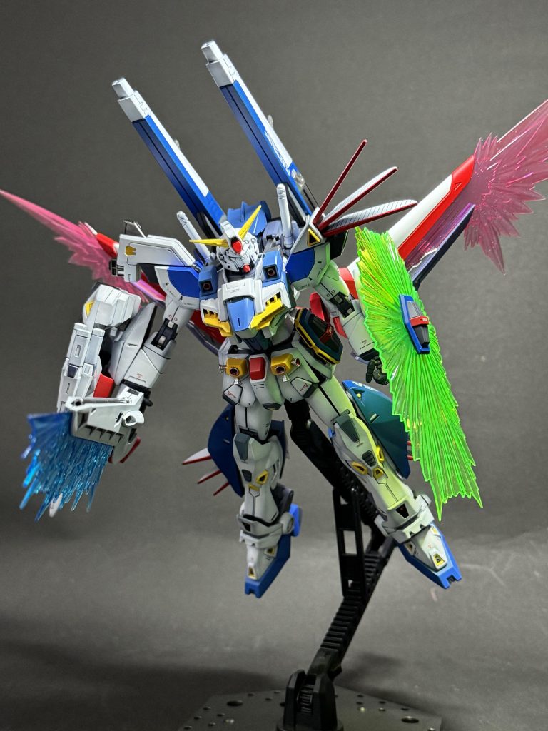 各エフェクトを取り付け。ゴテゴテ具合が溜まらない!