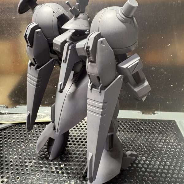 トワイライト・アクシズのＲジャジャを、ムーンガンダムのアルス・ジャジャに変更中です。久々のガンプラ工作楽しいけど、久々すぎて作業が遅々として進まない…( ;∀;)（4枚目）