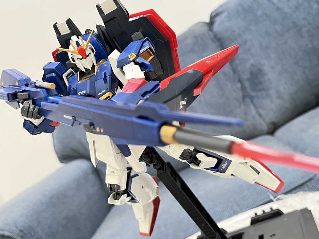 ハイパー・メガランチャーはランスのような使い方もあるそうです。カミーユを怒らせないように!