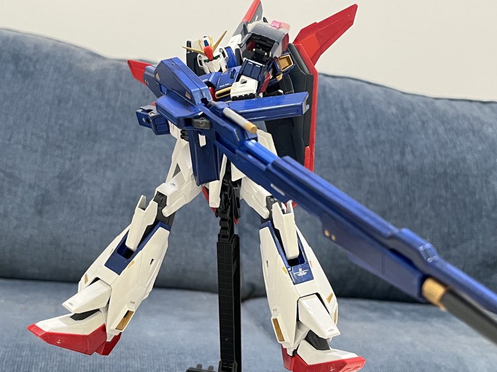 直撃しなくても大きなダメージを与えるはずです。