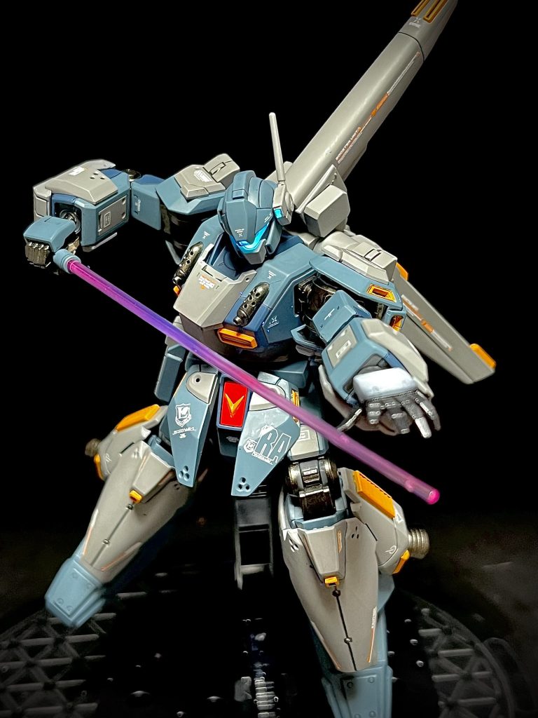 アクセントはオレンジかイエローかどちらにするかいつも悩みます、メインに何色持ってくるかに尽きますが自然なアクセントで統一感を感じるのはイエロー、主張させたいときはオレンジを使います😎今回はメインが地味なブルーなのでオレンジを持ってきました✨