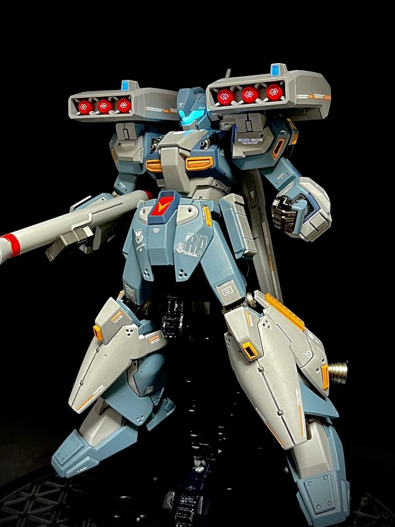 色変えてみました🤩フレーム　ガイア:ガンメタル薄青　ガイア:ブルーグレー濃青　ガイア:ヘキサブルーグレー　ガイア:ニュートラルグレー3赤　フィニッシャーズ:シルクレッドオレンジ　ガイア:パールビビットオレンジフレームはグロス、装甲はフラットですね✨分けるのめんどくさいんだコレ🤣