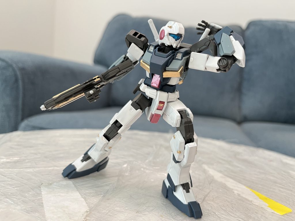 頭だけではなく、よくジム改に似ています。バンダイさんの技術は凄いすぎます!抜刀のポーズも可能です。