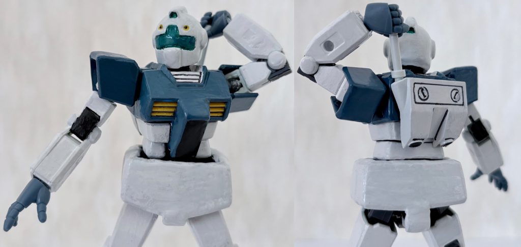 EGガンダムをベースにしているので、可動範囲が広く、ビームサーベルを楽に引き抜ける。