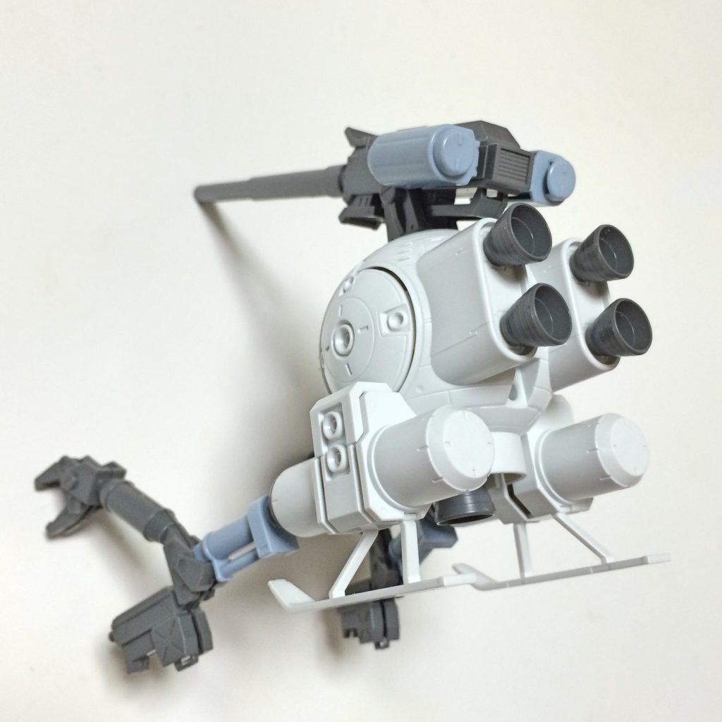 残りの色分け、かなりの部分がシール頼みですが今回は頑張って全部塗装でカラーリング再現しました。