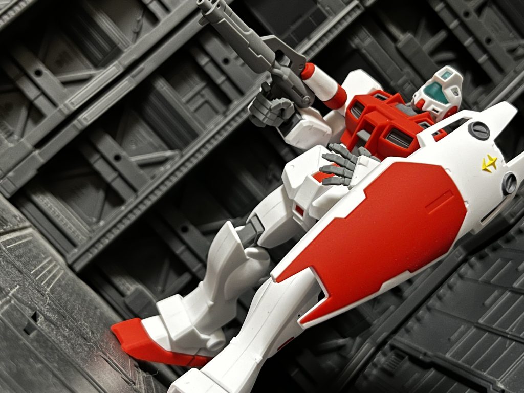 ポケットの中の戦争で初登場したこの機体、その後の様々な作品でも登場するようになり今では一年戦争を語る上で欠かせない機体ですよね^ ^個人的には通常のジムコマンドよりもこちらの赤白カラーの方が知名度高いのでは?と思っていますが、皆さんはどう思いますか?この機体もバリエーションが多い機体です、作り甲斐がありますよホント(ΦωΦ)フフフ…