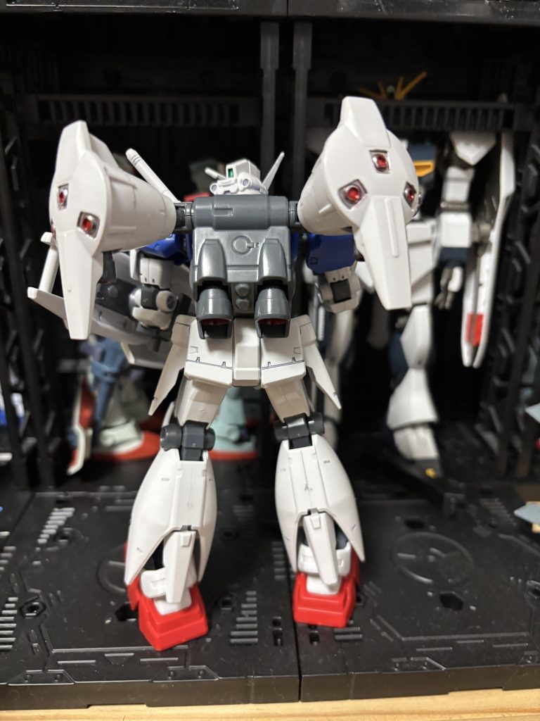 バックパック合わせ目接着しないと隙間ができたまま、ついでに合わせ目処理（写真なし）