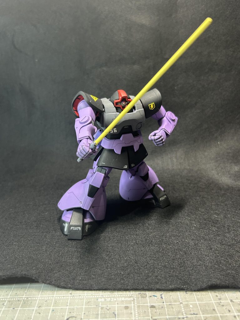 装甲のパープルはガイアノーツ　エヴァカラーのエヴァパープルにしました。私の記憶のイメージにピッタリに合わせられました。基本的に自分の記憶に合わせるので、指定色通りに塗装した事はほとんどありません。