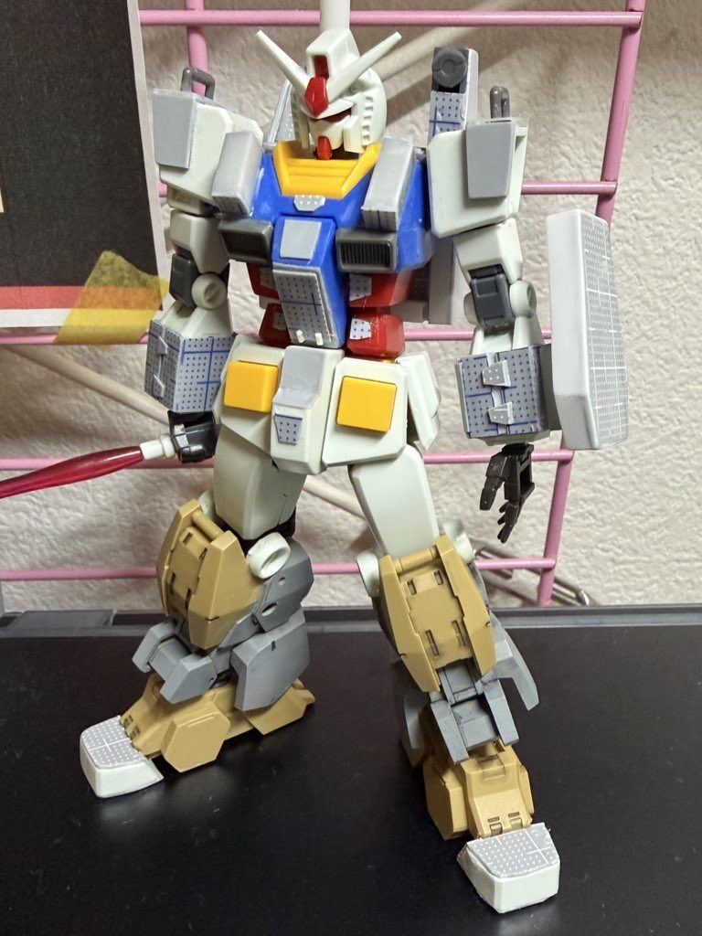 30mm陸戦アルトの脚がいい感じだったので使用塗装時のことを考えずに全て接着してしまった...反省🙏