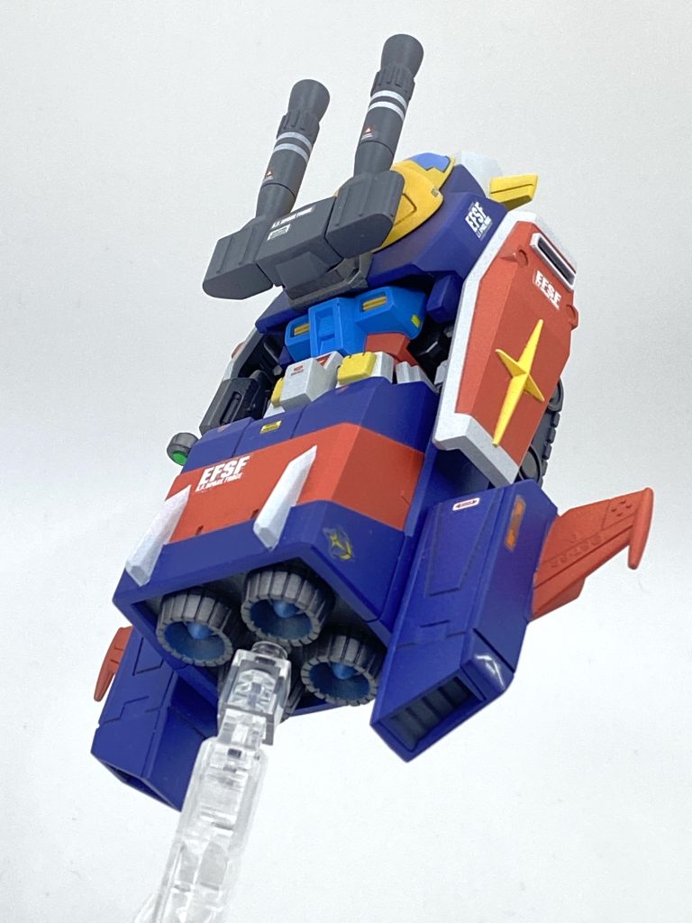 バーニアも少しだけおしゃれに。ガンダムはアニメ調カラーで仕上げてます。