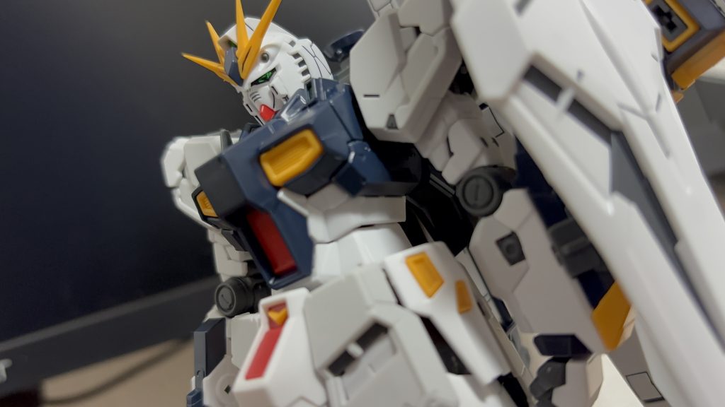 RG νガンダム–3枚目/制作者：け〜〜わい