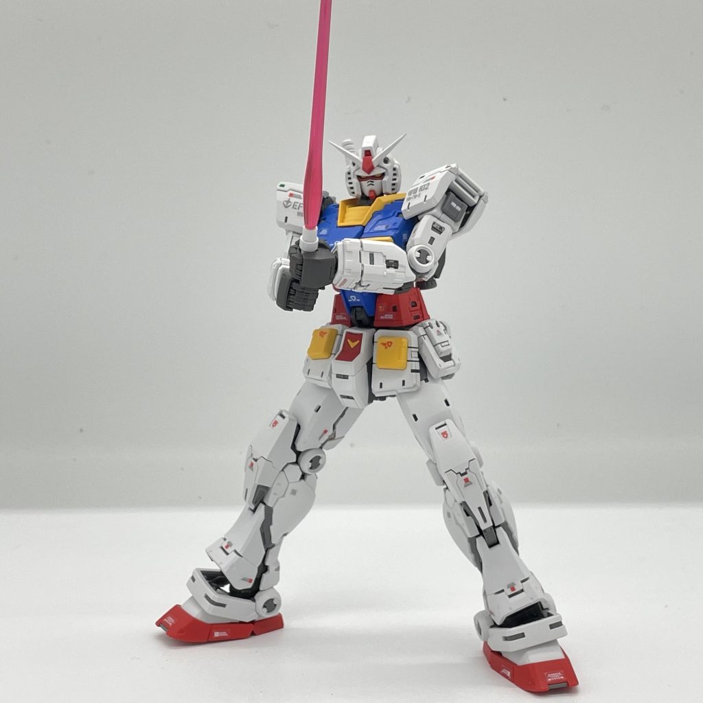 ビームサーベル両手持ちも！