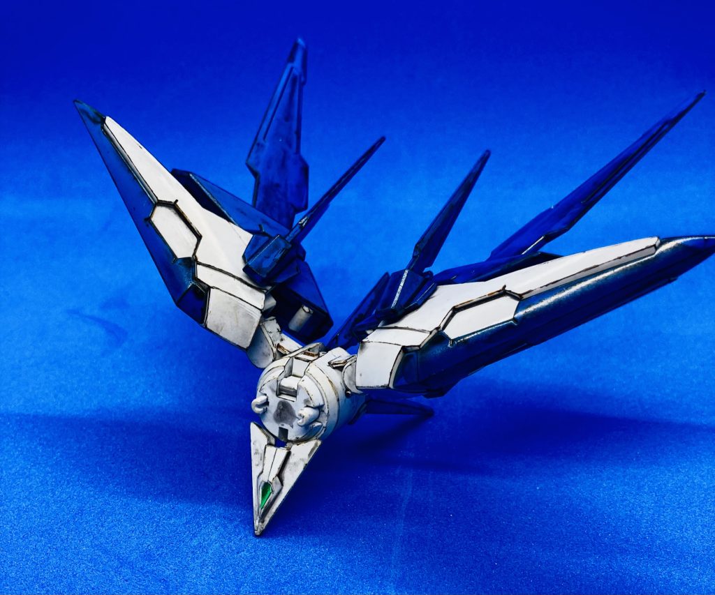 そして、トランザムブースターを背部につけると‥。