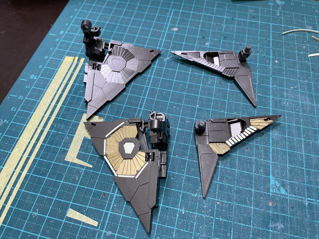 蓄光テープペタペタ楽しい