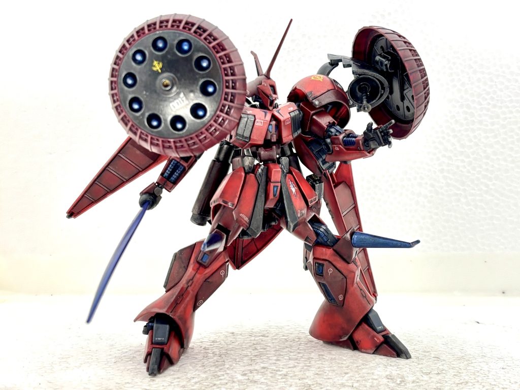 サーベル（通常）構え。