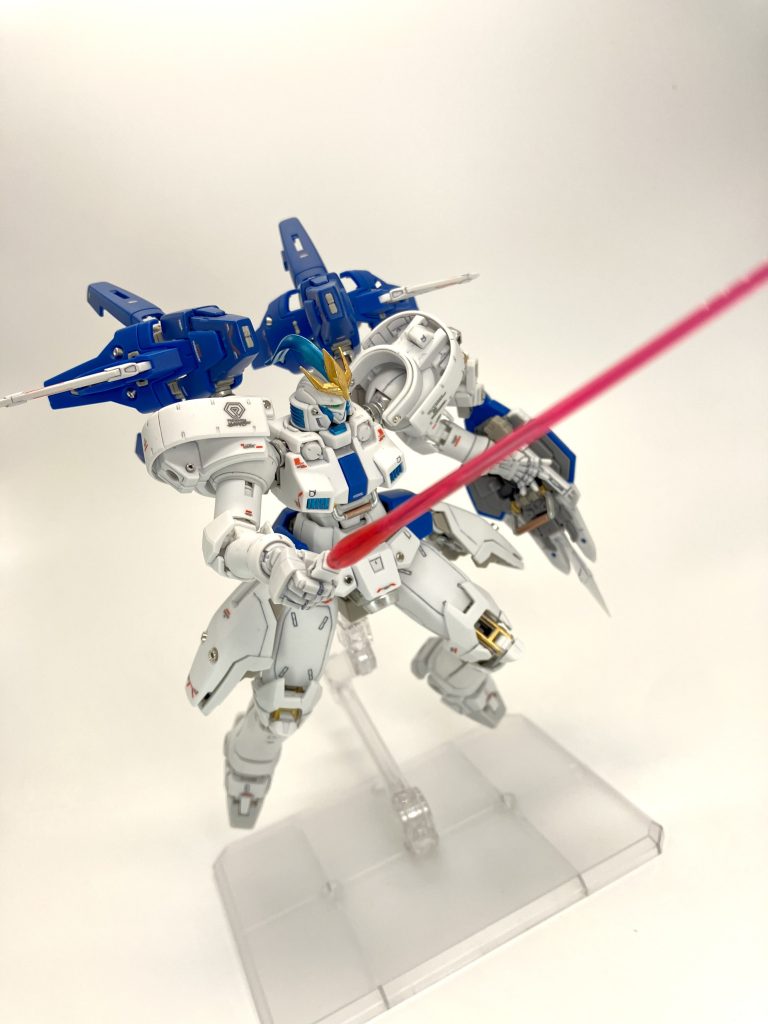 脚部内部フレームはMSジョイントなので塗装も慎重に😬ギラギラしたゴールドは少し剥がれましたが😖