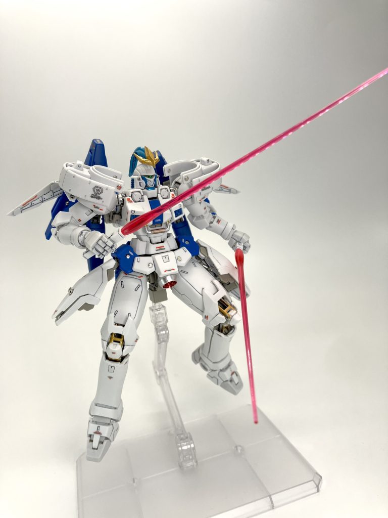 右手首は角度の付いた持ち手が付属、表情出ますね🤗 さすがリアルグレード👍