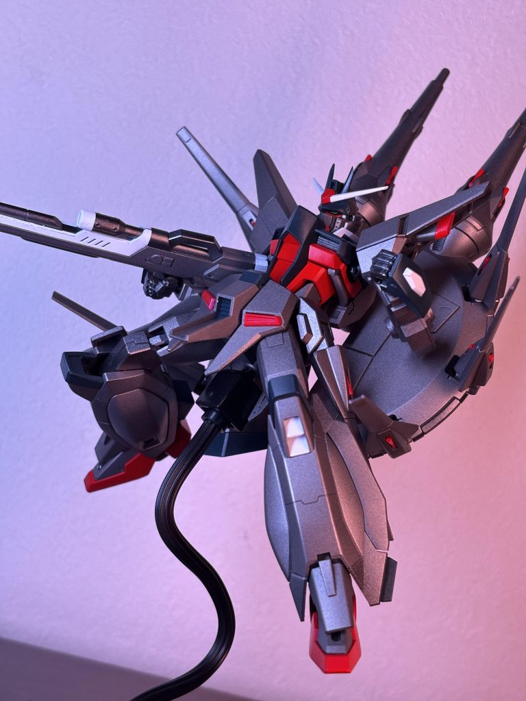 ポージングさせてみました可動域も広くてこのキット非常に素晴らしい！ビームライフルの色分けはちょっと大変だった