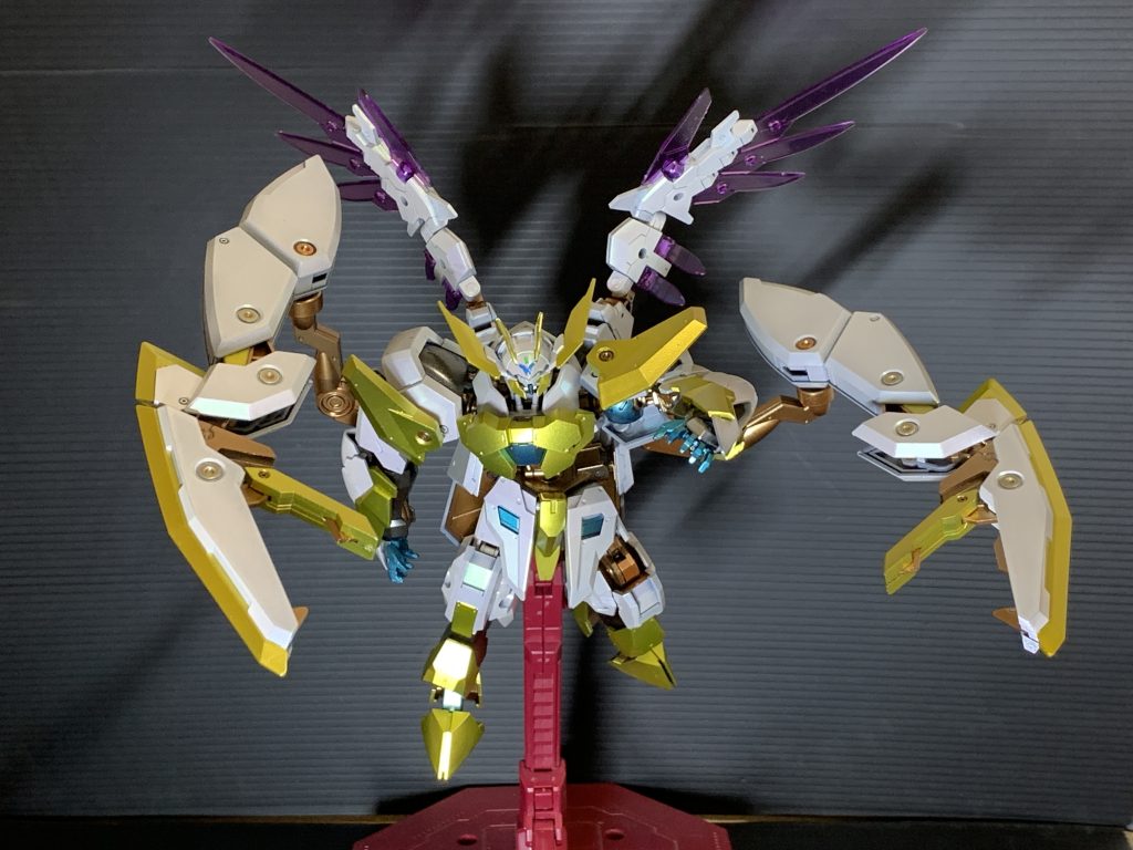 迫ってくる感じで