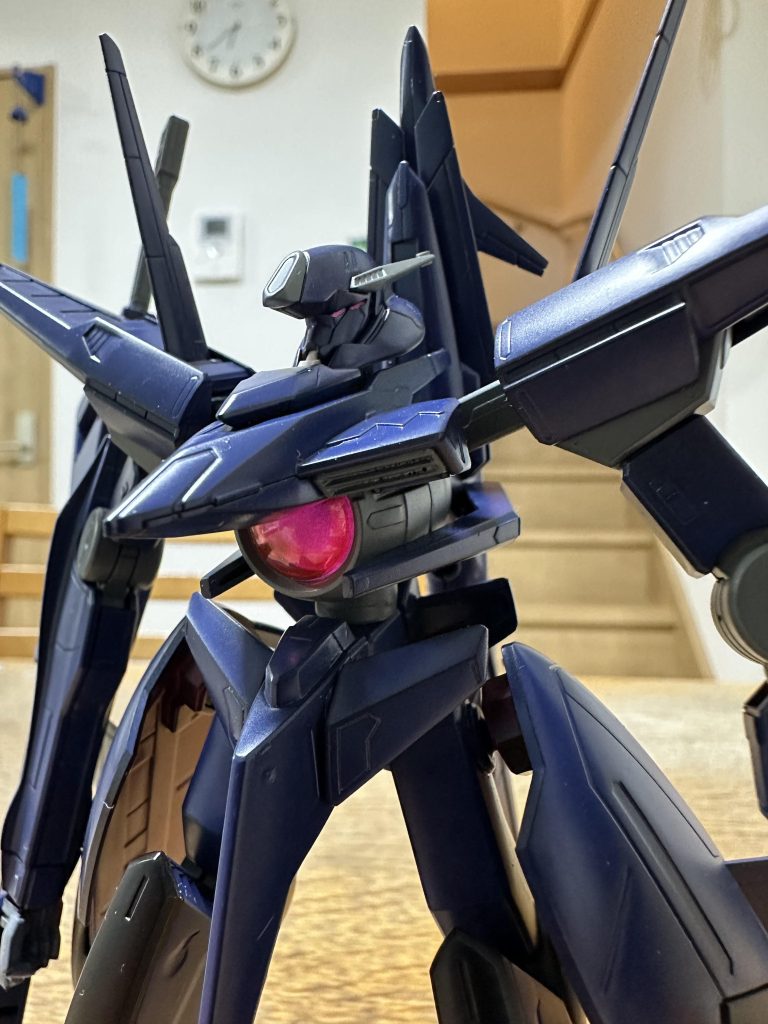 クリアレッドを裏側から吹きかけました。だいぶ気に入ってます。息子が。