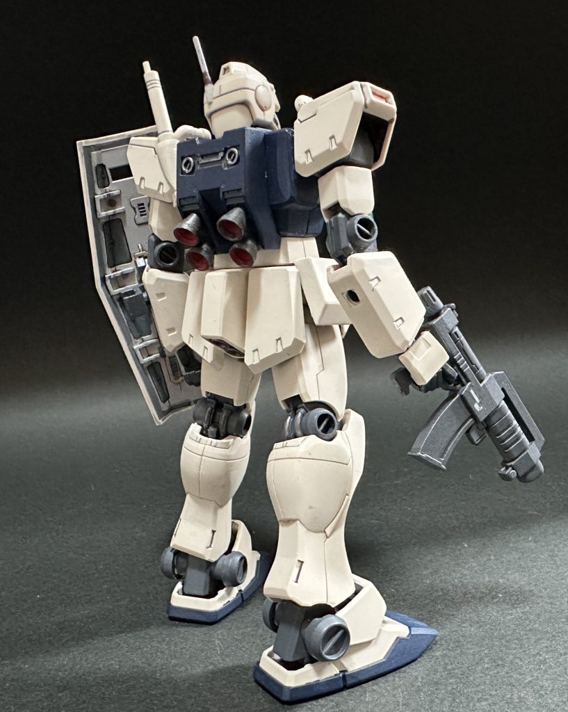 ジム改、ジムパワード、ジムカスタム。本体色がそれぞれ違うのがいいんですよね。