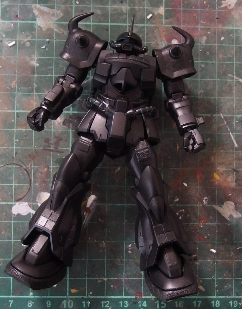 初めてのサーフェイサー。これだけでスゴくカッコよくなったので、テンションは上がった♪