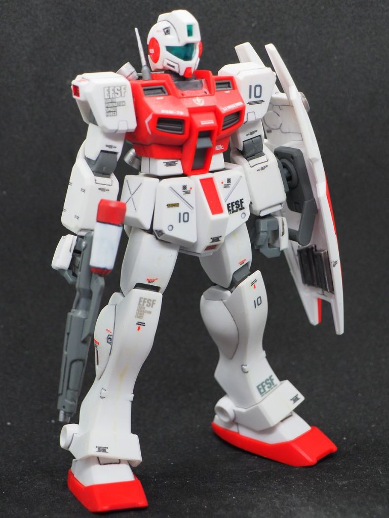 デカール数は少ないですが、これでいいのかもしれません(gundam-kao6)