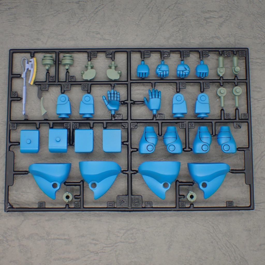 旧ザク（旧キット）ランナー塗装–3枚目/制作者：ヤマサン