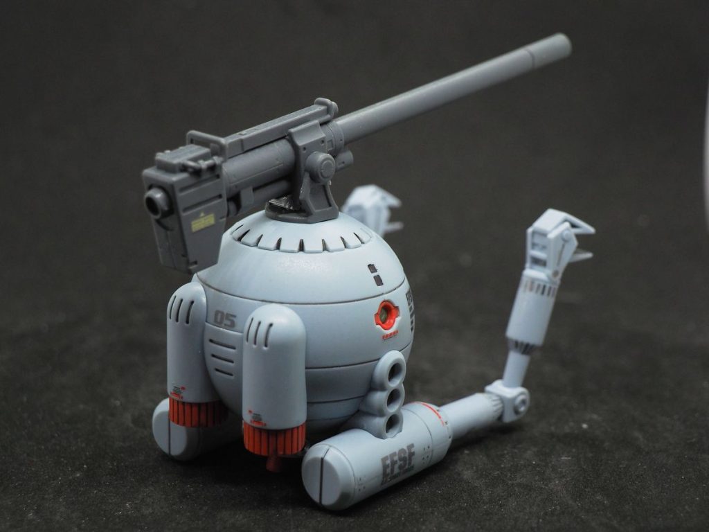 背中側には殆ど貼ってません(gundam-kao5)