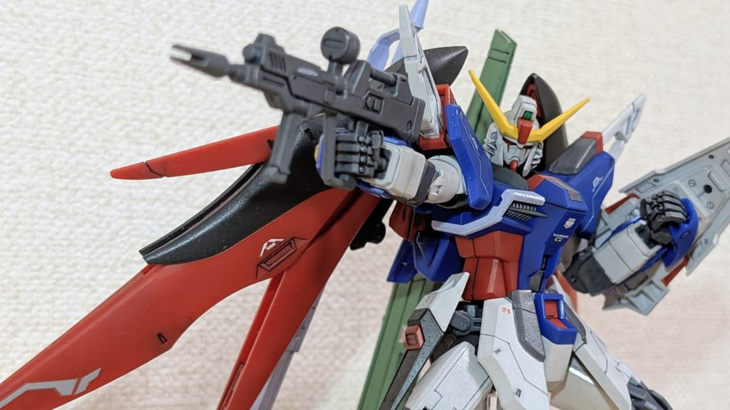 ディスティニーガンダム–3枚目/制作者：せいいち