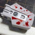 シールドの接続位置の変更をする為、ビットブレードで左の人差し指をザックリ刺した。[…]