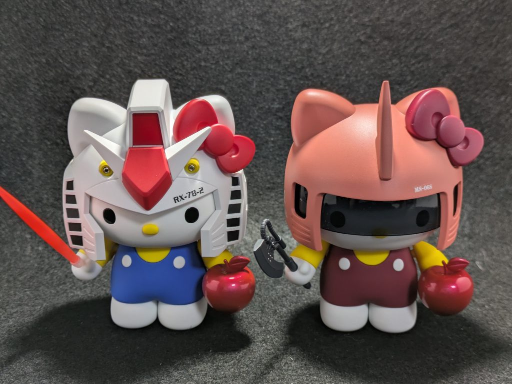 ハローキティ / RX-78-2 ガンダム ＆ シャア専用ザクⅡ