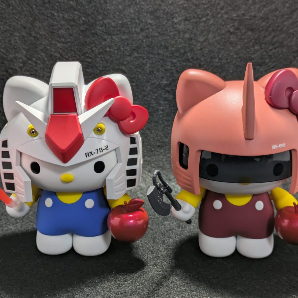 ハローキティ / RX-78-2 ガンダム ＆ シャア専用ザクⅡ｜眞希さんの