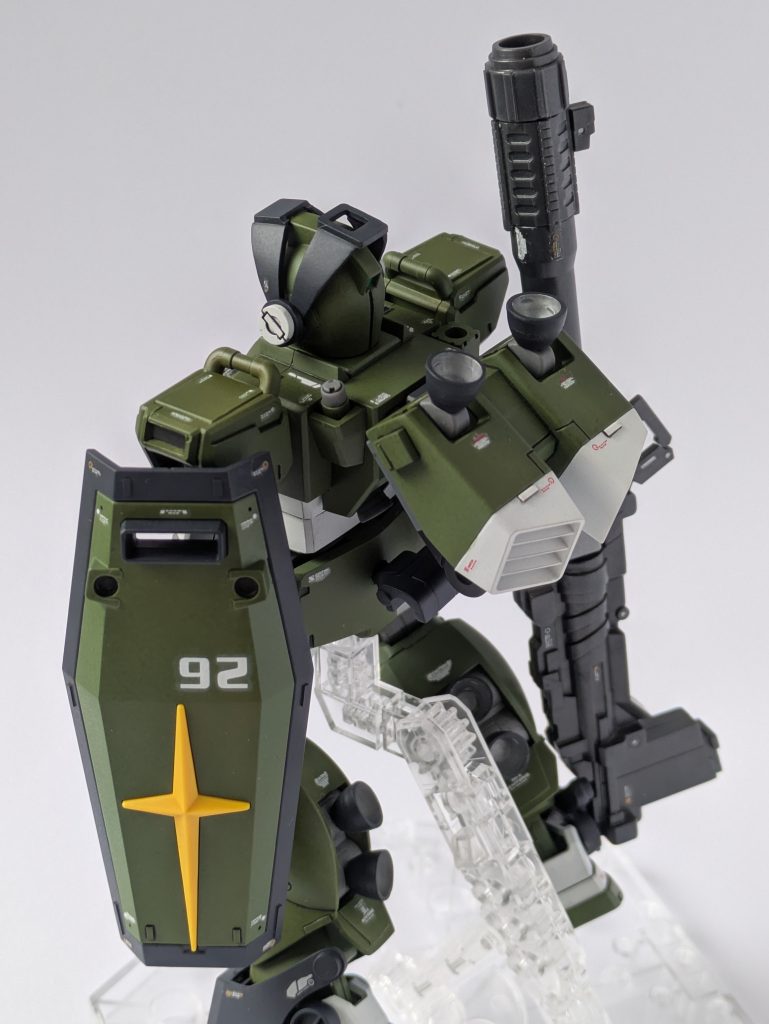 バックパックは角度を変えたパターンも作りました。バックパックのバーニアも角度を変えて上方へ吹き出しに