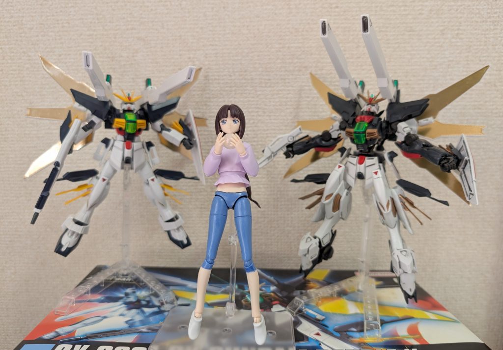 スカートの下に「レギンス(スパッツ)」を履いてます!!案の定、「私の趣味」で履かせてますww