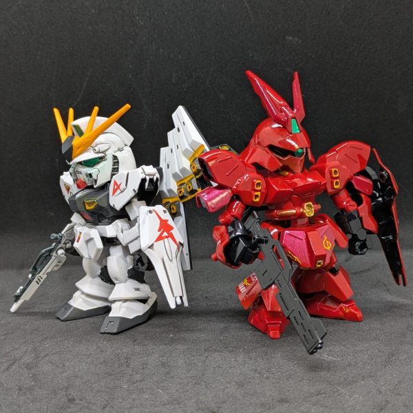 SD　νガンダム＆サザビー