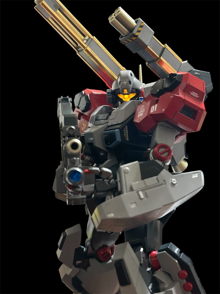 シルバーサフ吹いたのですが、なんだろう、クリアってサフの食い付き悪いですよね‥