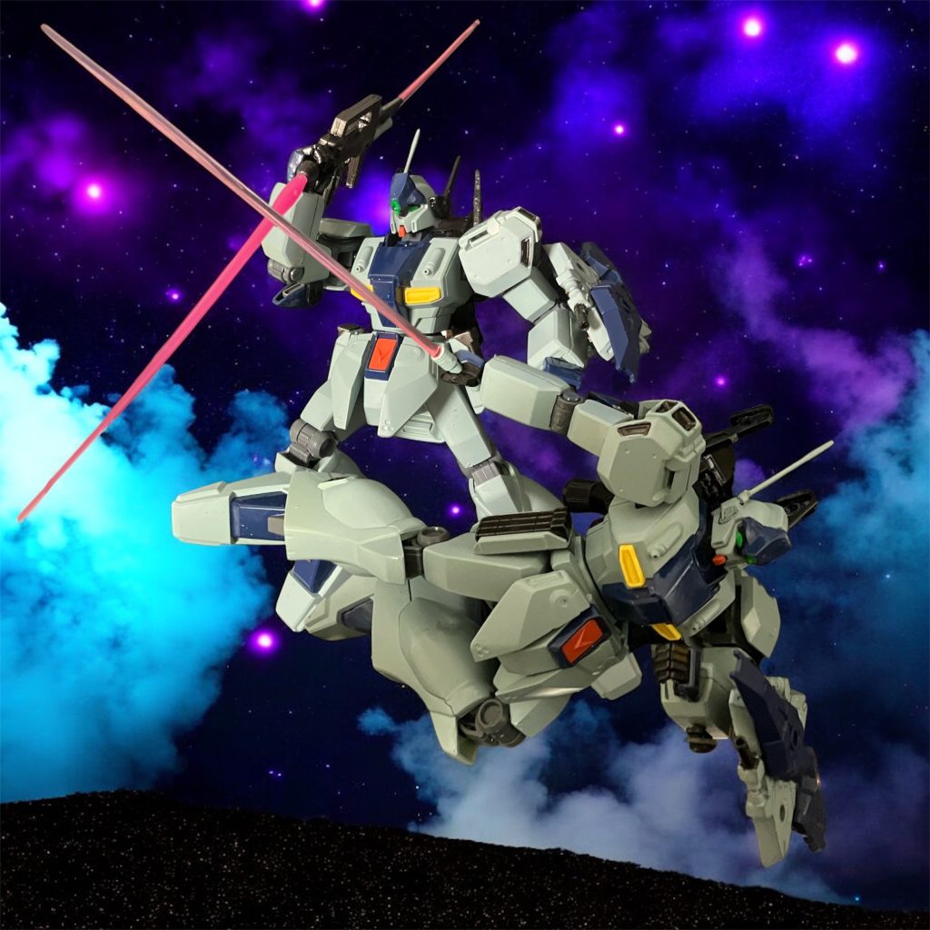 メイン武器の強化ビームライフルは、銃身下にビームサーベル懸架、銃架を延長してロングビームサーベル／ツインランサーに^_^