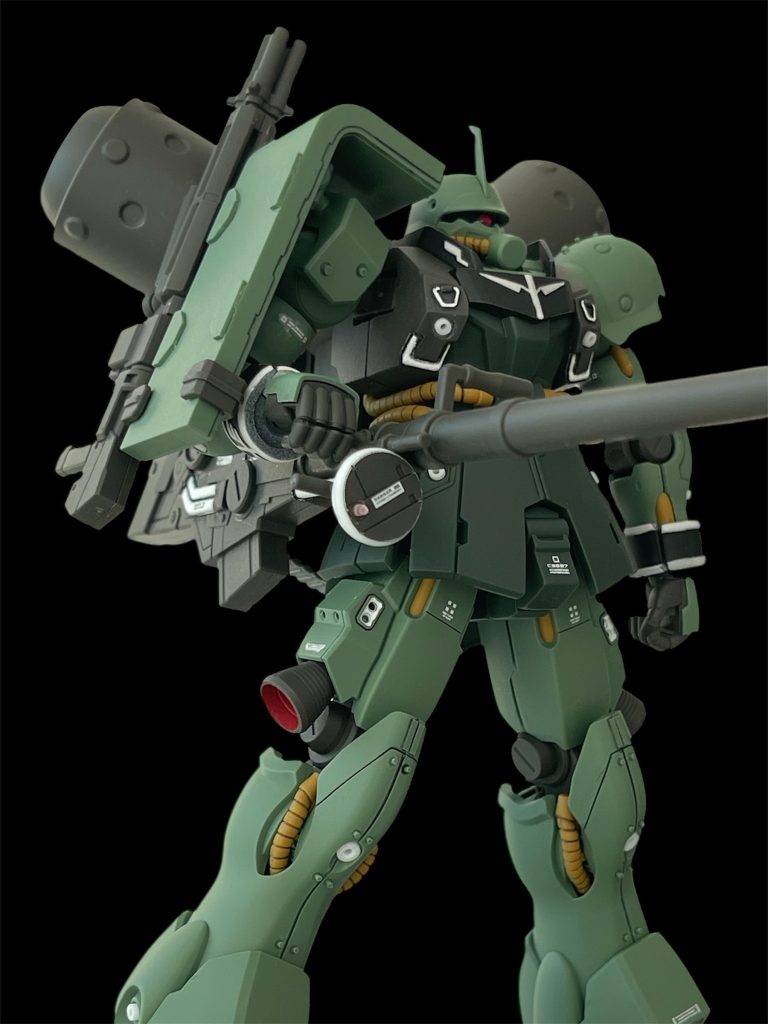 白い部分がまあまあ多いキットなのに、白ランナーが一枚も無いんですよね…