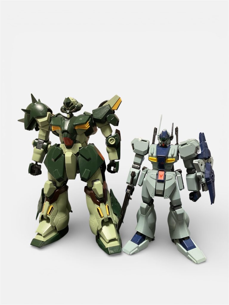 今回初めてハサウェイ系のキットに触ったけど、既出のジェガンとの大きさの比較ｗｗｗｗまさか約1.5倍くらいとは・・（　＾ω＾）・・・